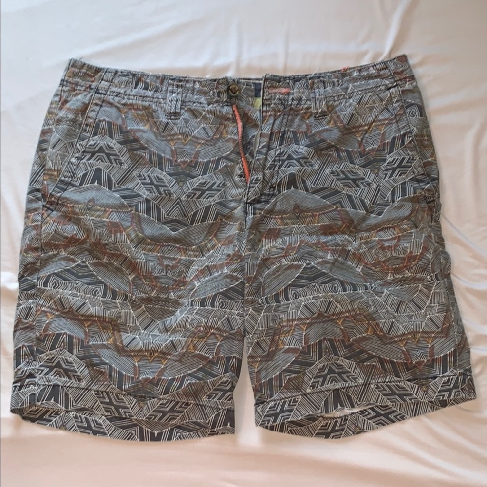 Modern Amusemnet shorts